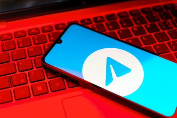 Telegram频道管理面板截图